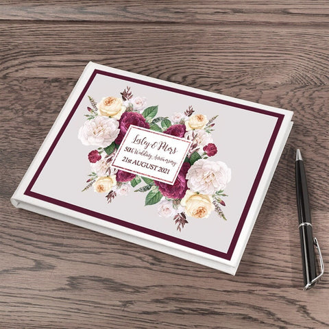 Paarse bloemen bruiloft of speciale gelegenheid gastenboek - gepersonaliseerd